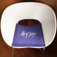 Sign Flachkissen violett